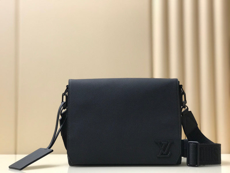 MC-LV-Bags-800
