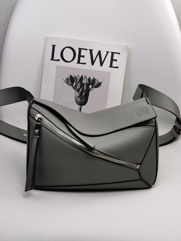 MC-Loewe-200