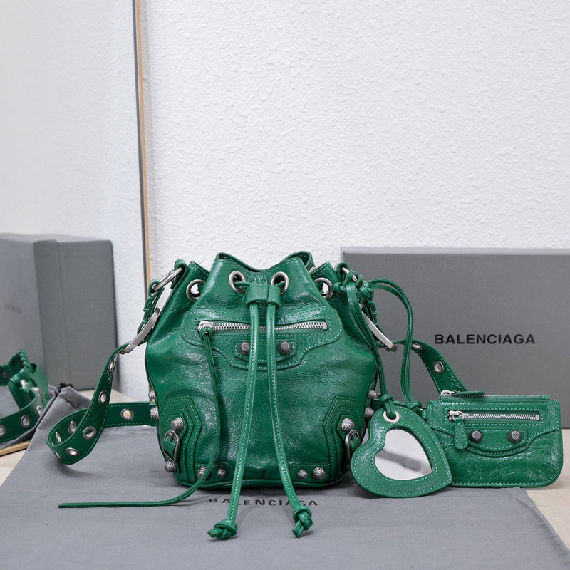 MC-Balenciaga-353