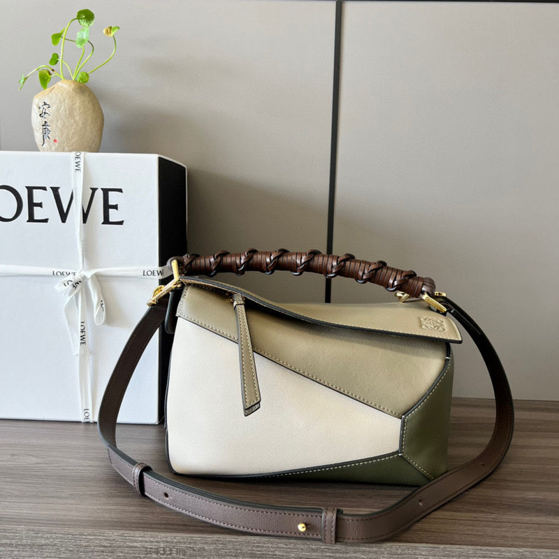 MC-Loewe-211