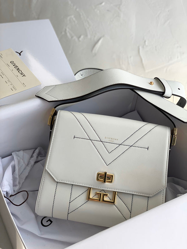 MC-GIVENCHY-112