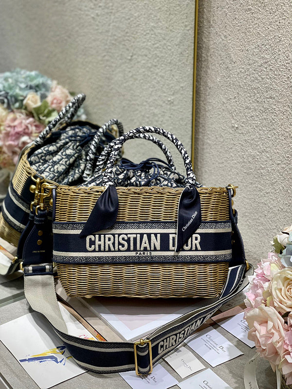 MC-Christian Dior-821