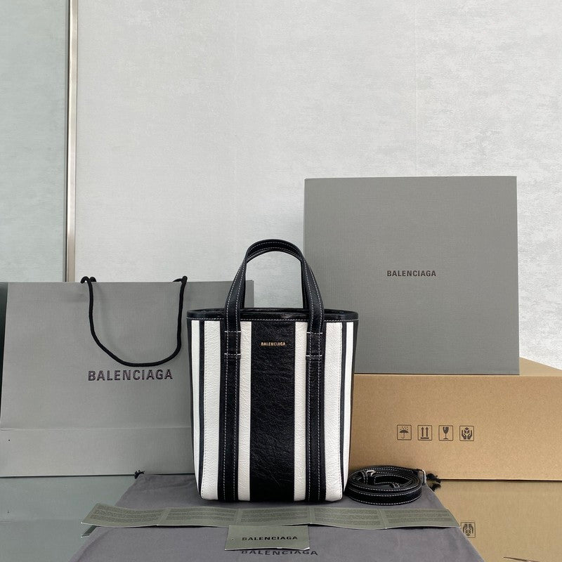 MC-Balenciaga-373