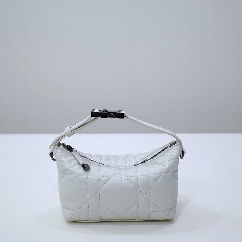 MC-Christian Dior-826
