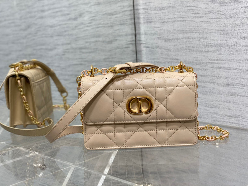 MC-Christian Dior-831