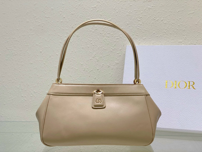 MC-Christian Dior-834