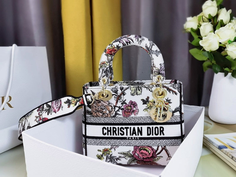 MC-Christian Dior-841