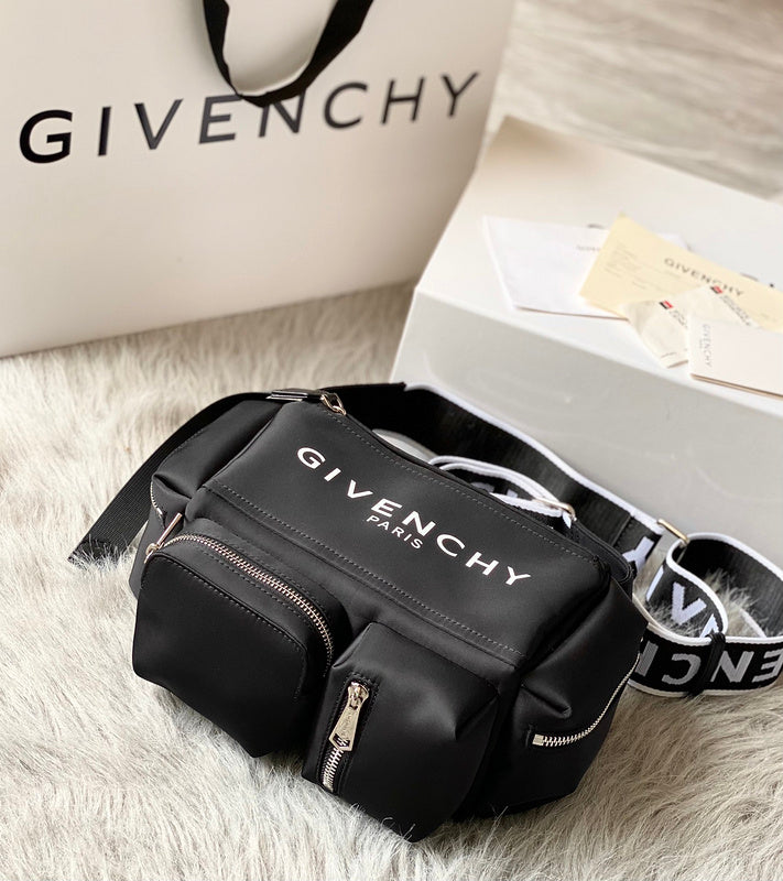 MC-GIVENCHY-119