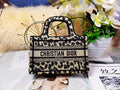 MC-Christian Dior-851