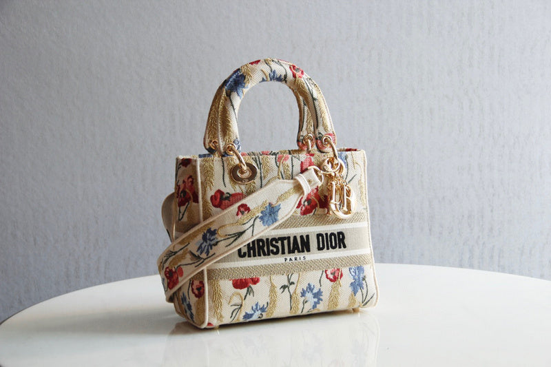 MC-Christian Dior-854