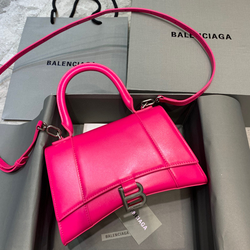 MC-Balenciaga-403