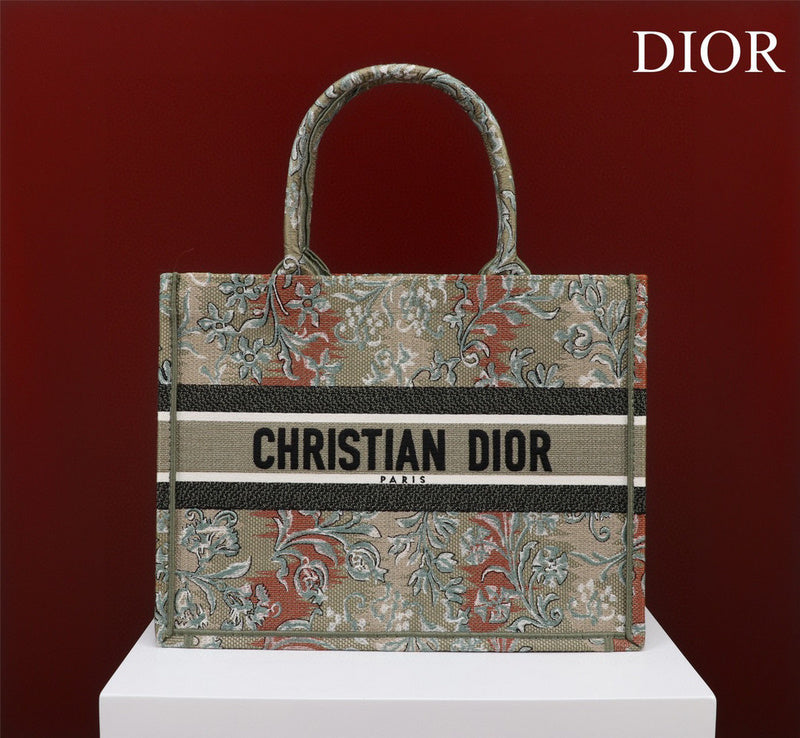 MC-Christian Dior-873