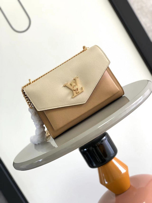 MC-LV-Bags-944