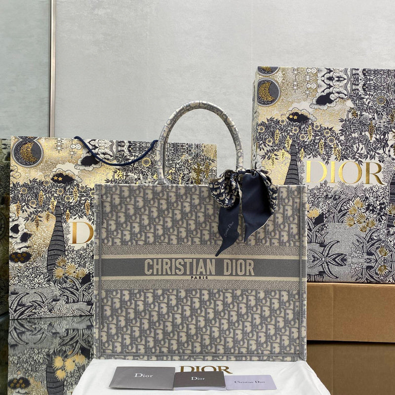 MC-Christian Dior-892