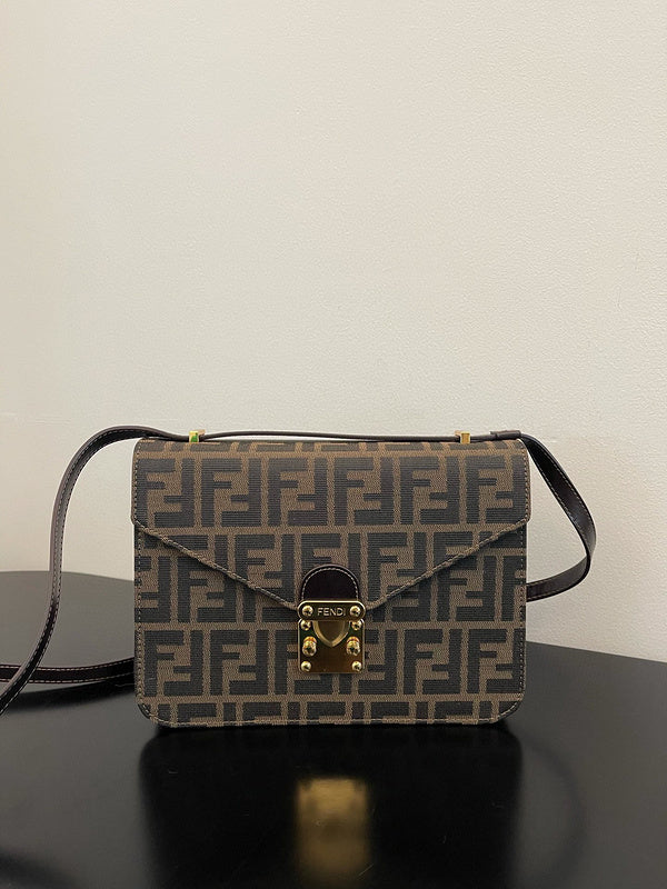 MC-FENDI-943