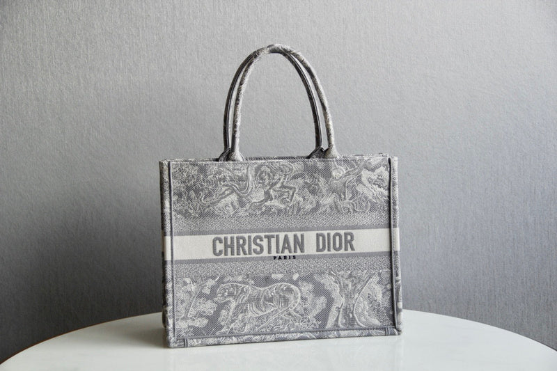 MC-Christian Dior-915