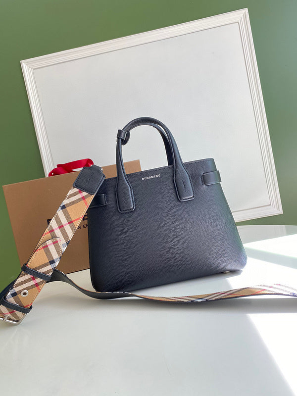 MC-Burberry-160