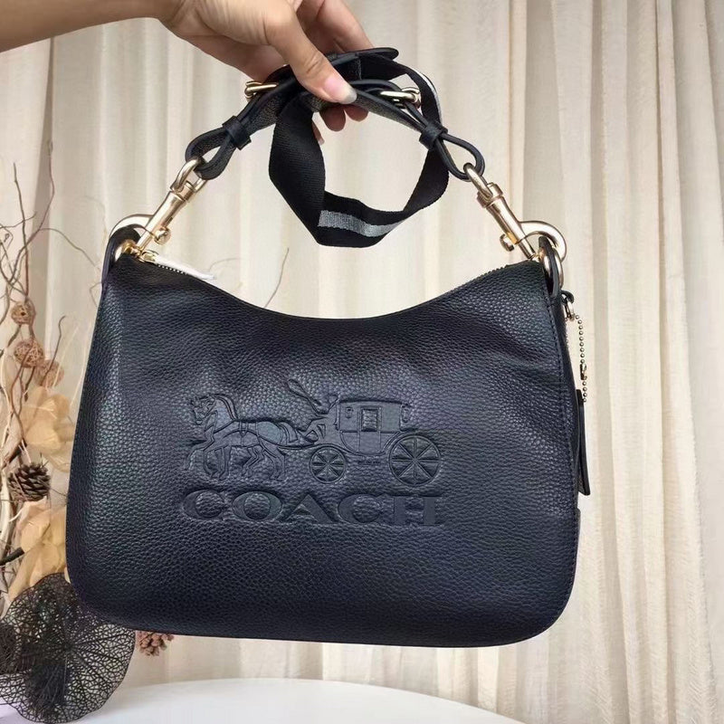 MC-Coach-079