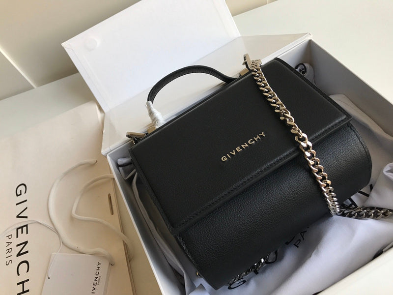 MC-GIVENCHY-130