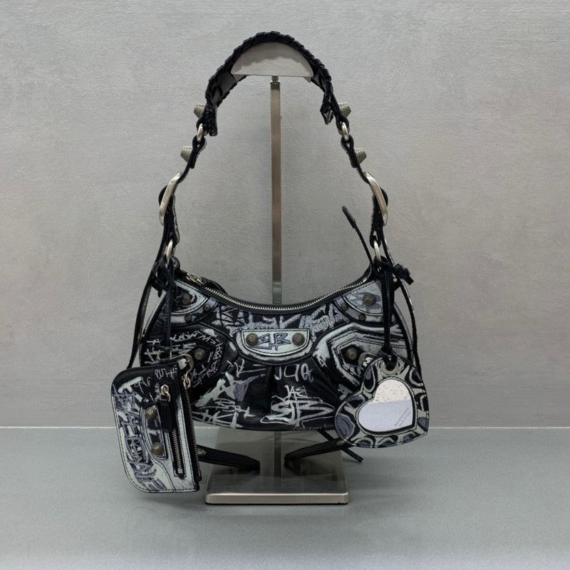 MC-Balenciaga-431