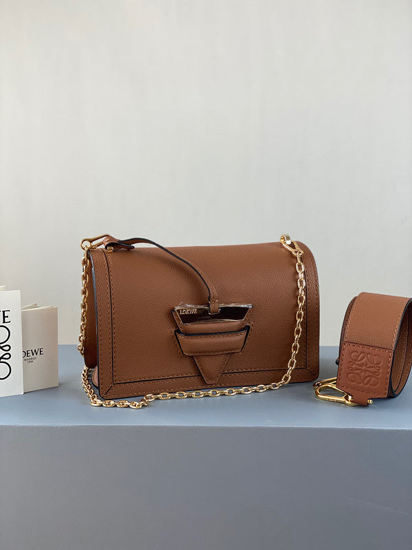 MC-Loewe-255