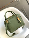 MC-Loewe-258