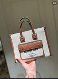 MC-Burberry-163