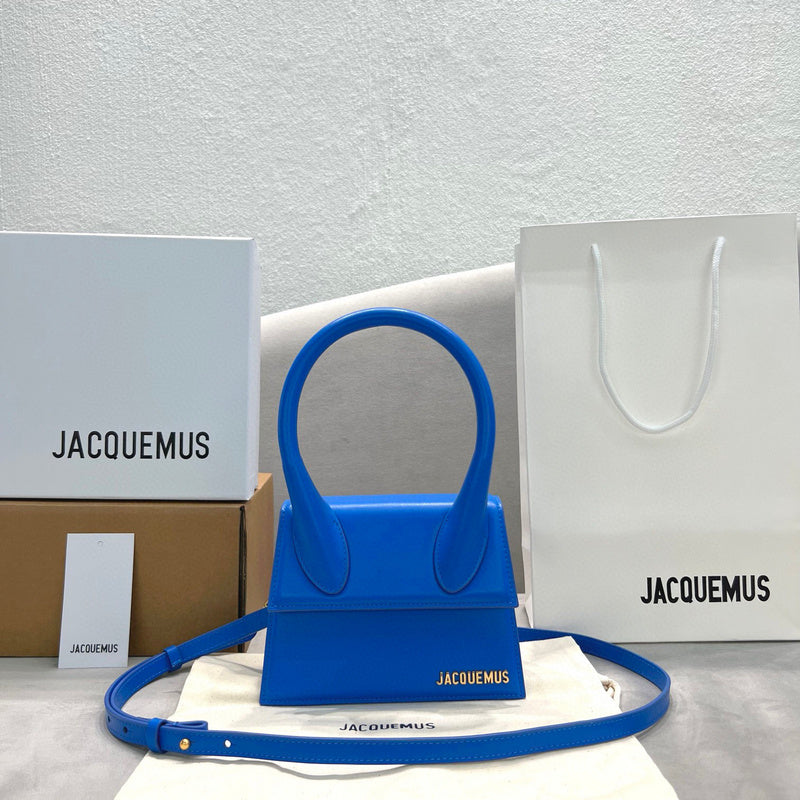 MC-JACQUEMUS-076
