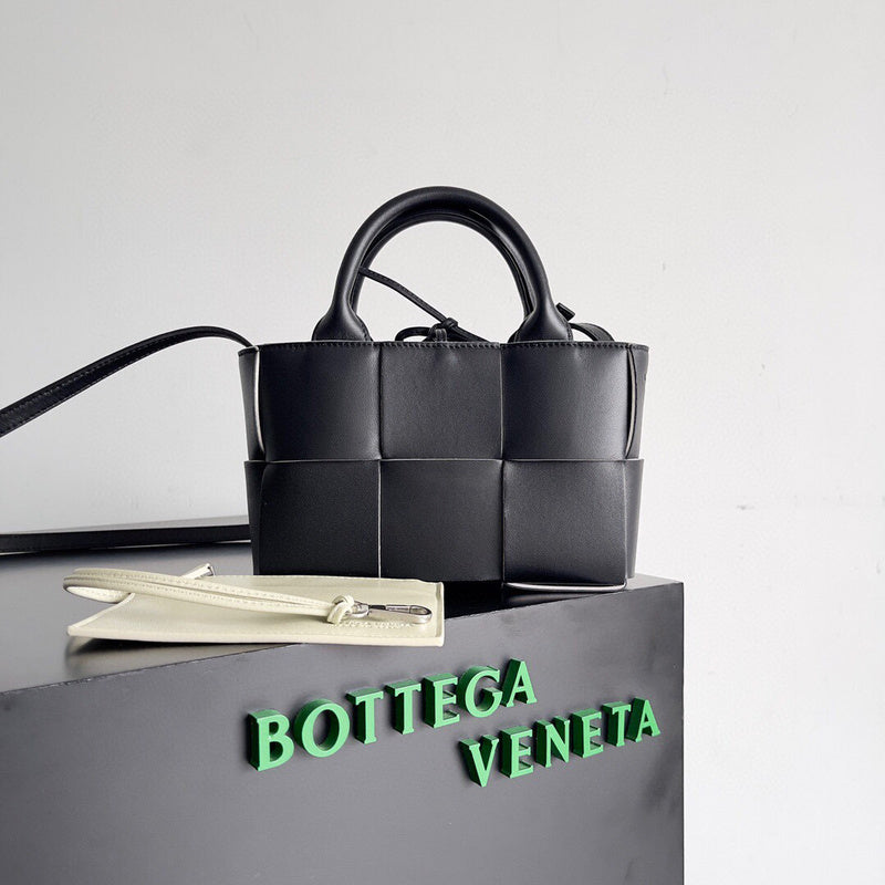 MC-Bottega Veneta-596