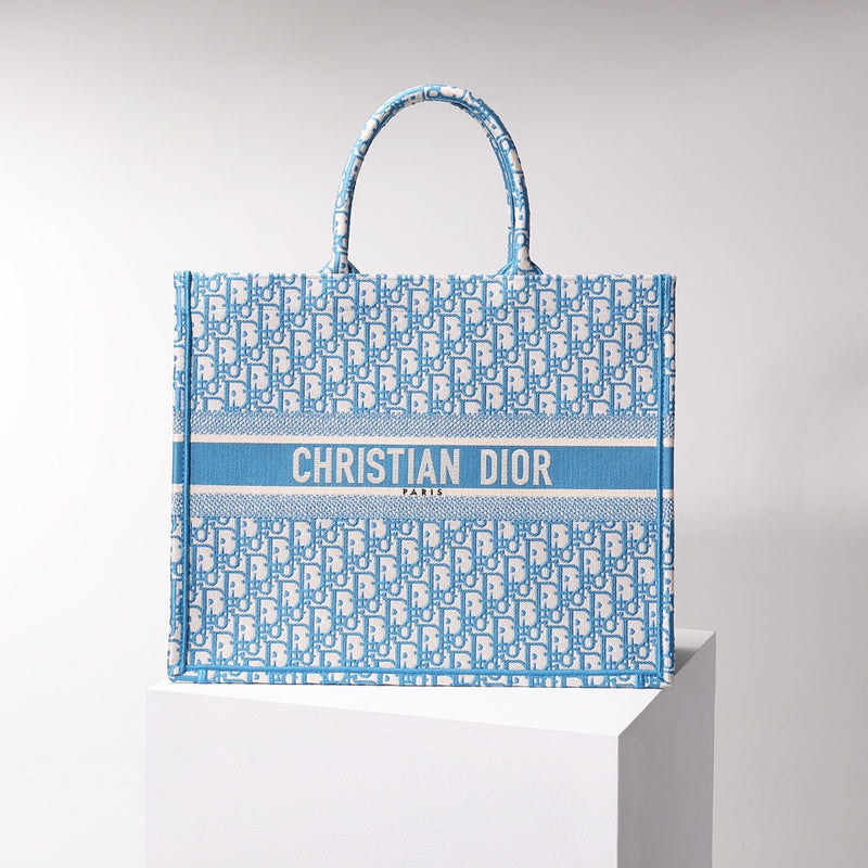 MC-Christian Dior-976