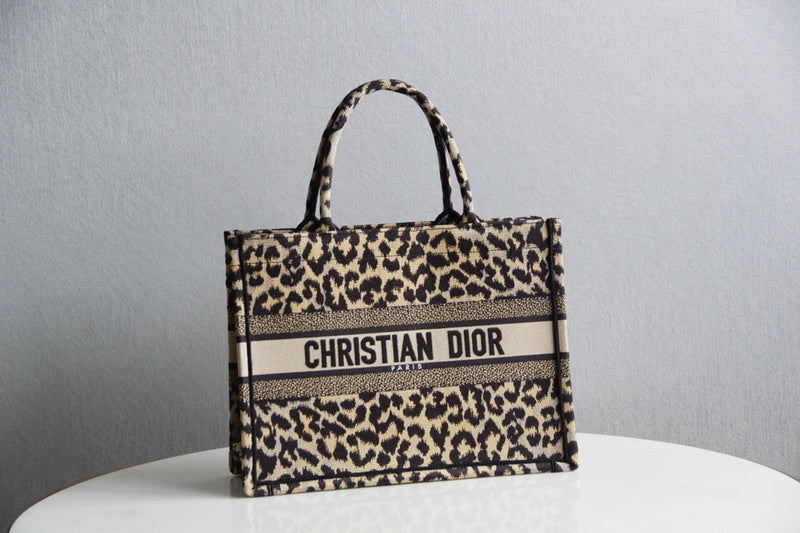 MC-Christian Dior-982