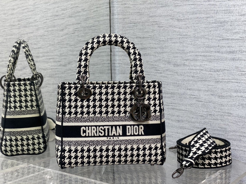MC-Christian Dior-989