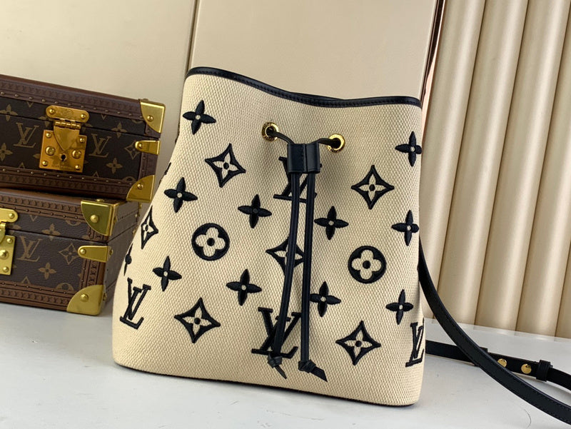 MC-LV-Bags-1071