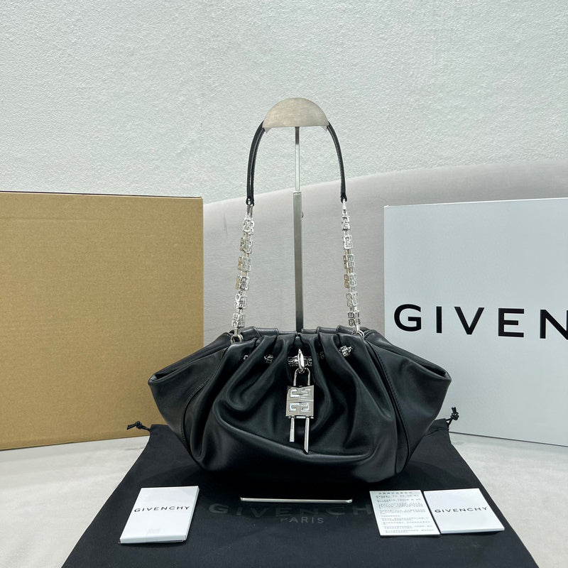 MC-GIVENCHY-141