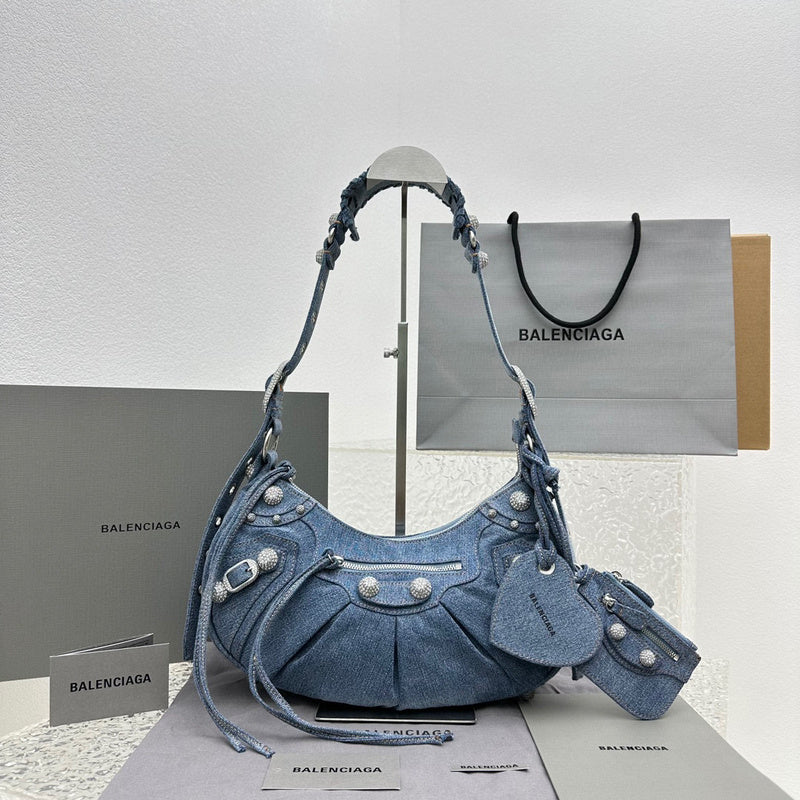 MC-Balenciaga-456