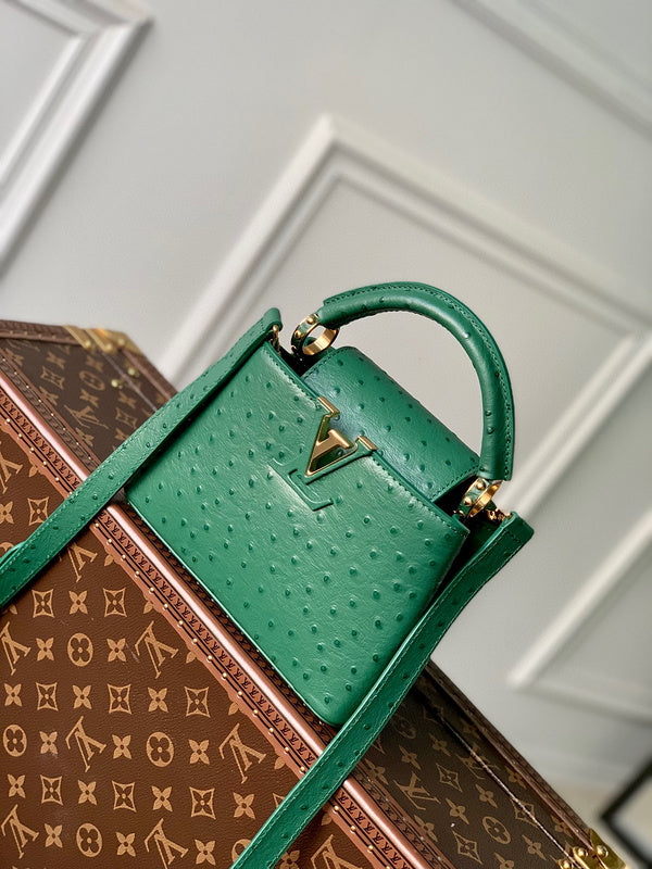 MC-LV-Bags-1080