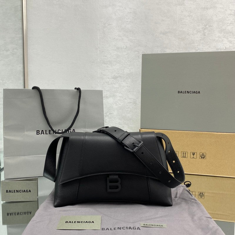 MC-Balenciaga-458