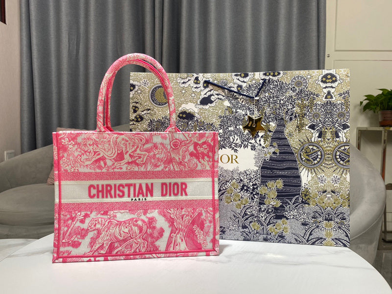 MC-Christian Dior-1013
