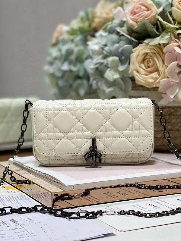 MC-Christian Dior-1014