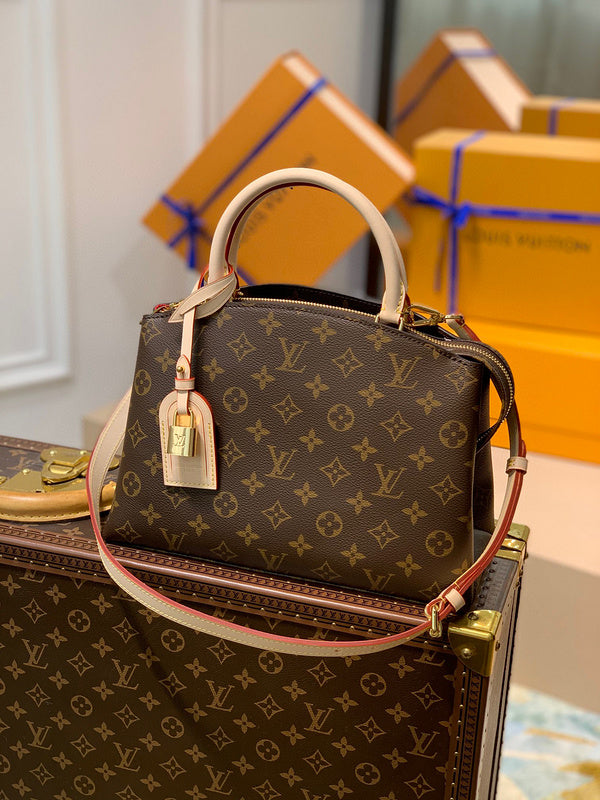 MC-LV-Bags-1103
