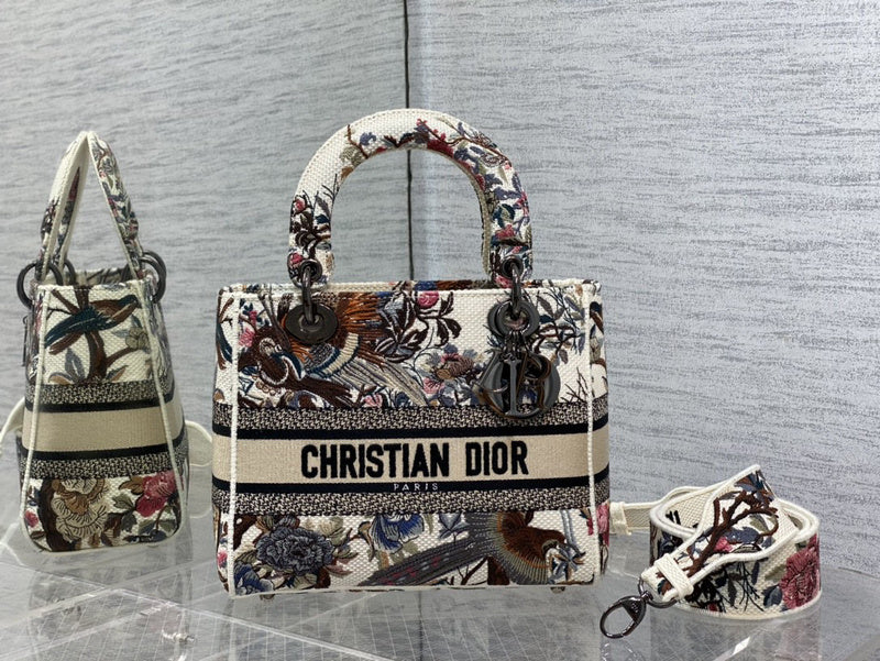 MC-Christian Dior-1024