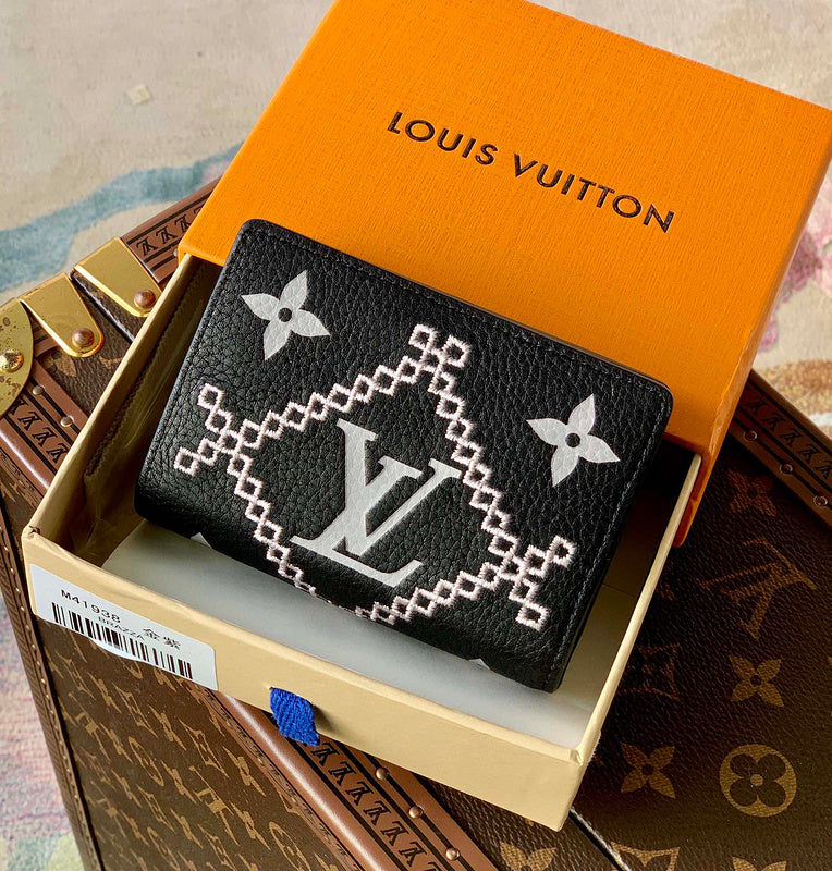 MC-LV-Bags-1104