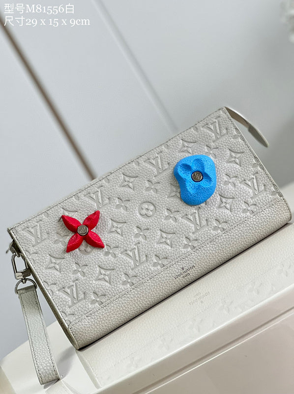 MC-LV-Bags-1116