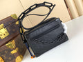 MC-LV-Bags-1149