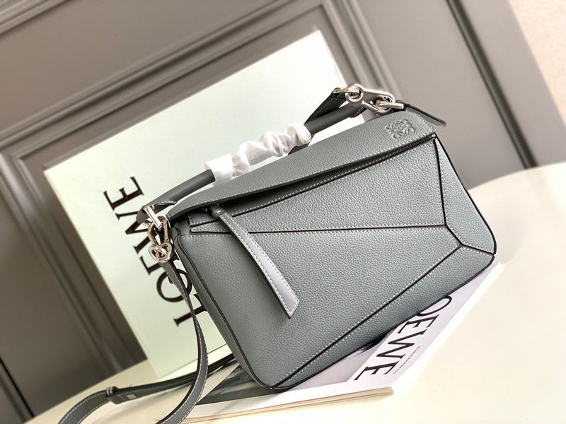 MC-Loewe-290