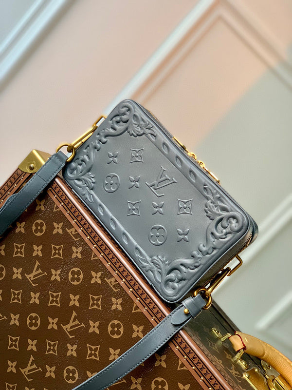 MC-LV-Bags-1184