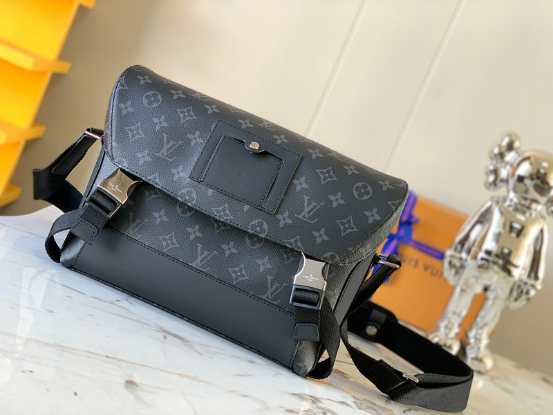 MC-LV-Bags-1189