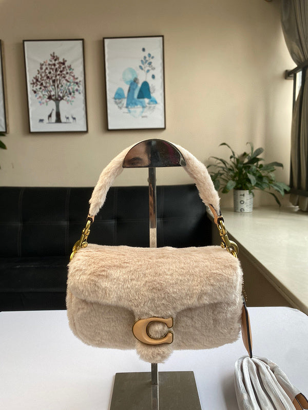 MC-Coach-098