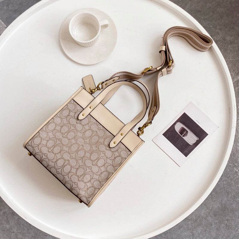 MC-Coach-099