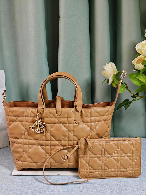 MC-Christian Dior-1104
